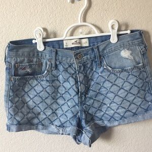 HOLLISTER JEAN SHORTS